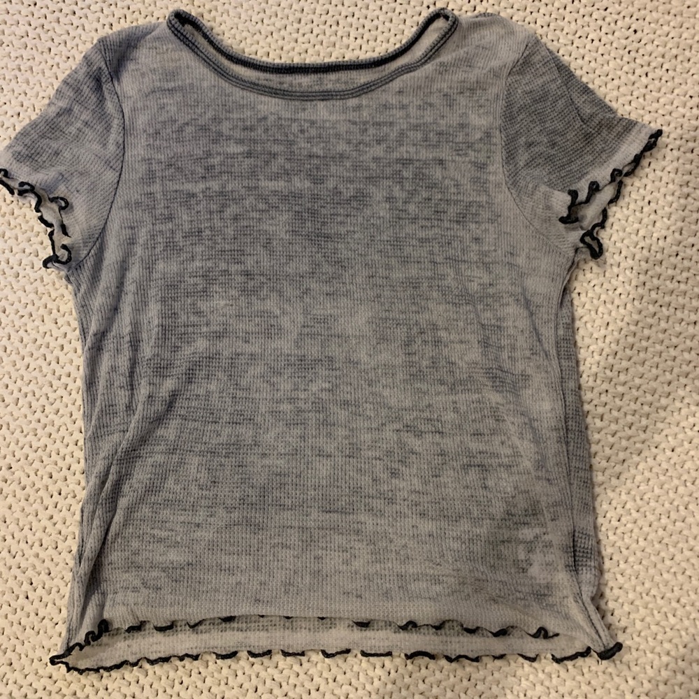 AEO Grey t-shirt with lettuce edge hems